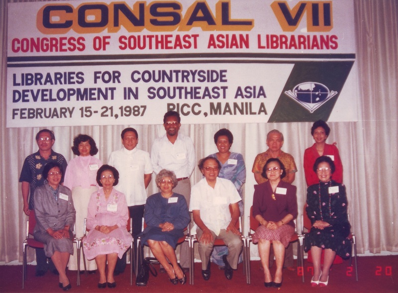 item thumbnail for Dean Vallejo at CONSAL VII "Libraries for Countryside Development in Southeast Asia" 1987
